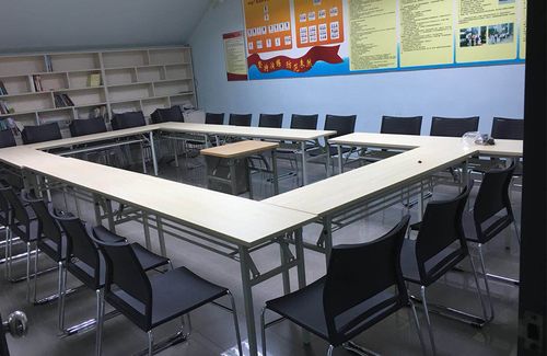 办公室家具:上海保利物业酒店管理集团广州分公司培训椅增补